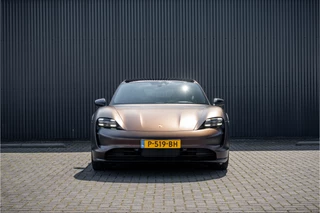 Porsche Taycan – thumbnail 6