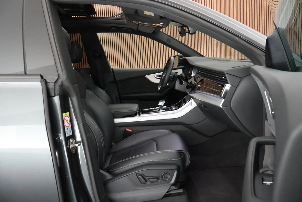 Audi Q8 – foto 17