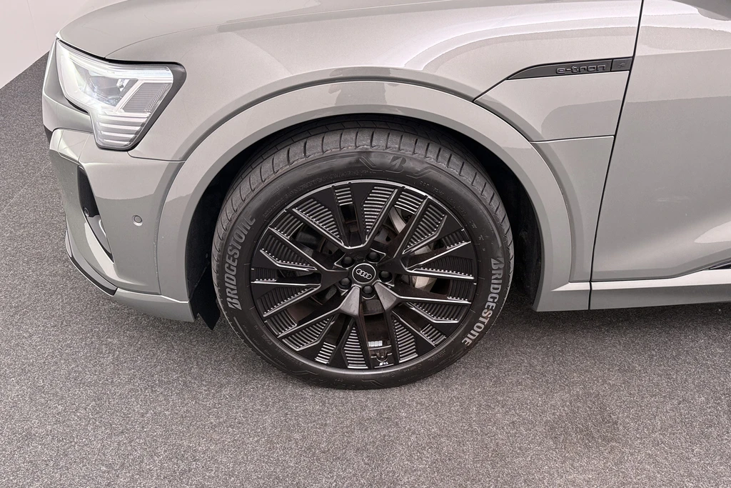 Audi Q8 e-tron – foto 8