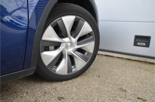 Tesla Model Y – thumbnail 9