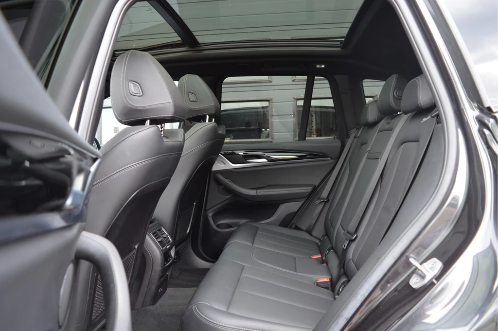 BMW iX3 – foto 12