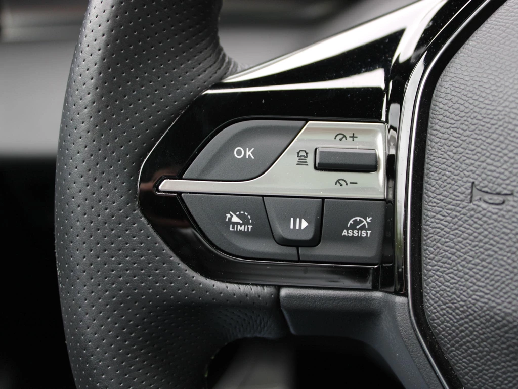 Peugeot e-308 – foto 30