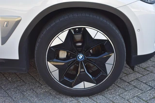 BMW iX3 – thumbnail 7
