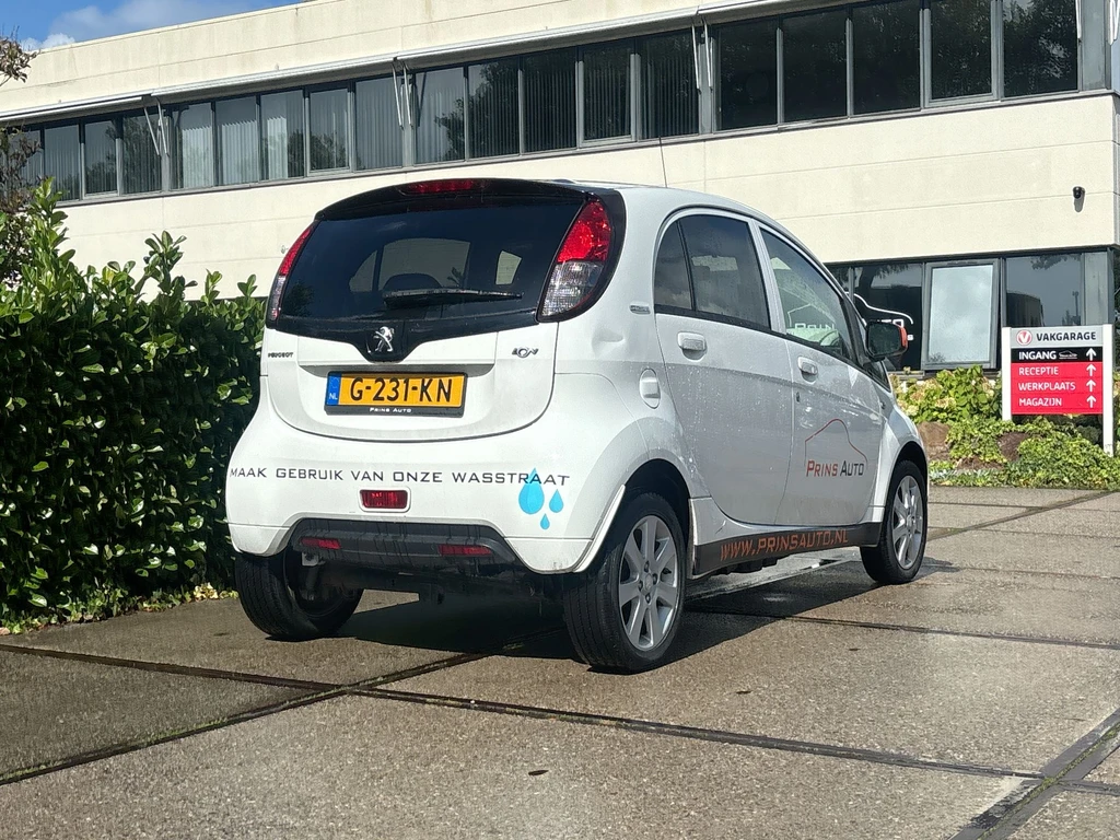 Peugeot iOn – foto 6