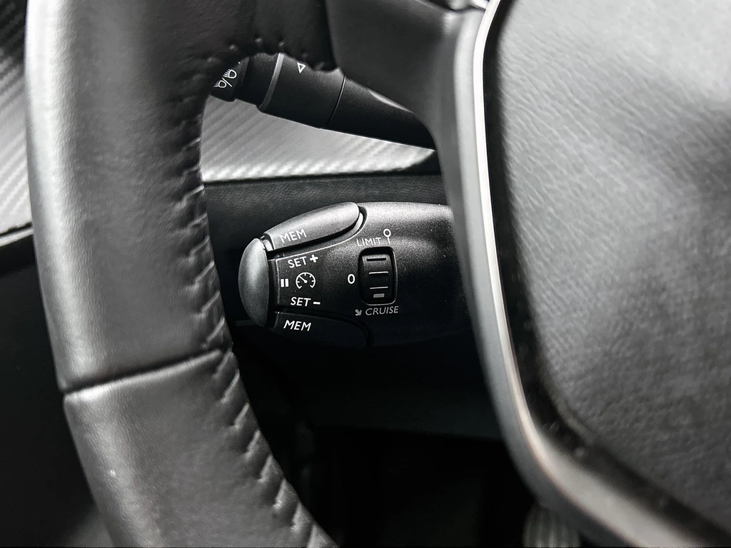 Peugeot 208 – foto 6