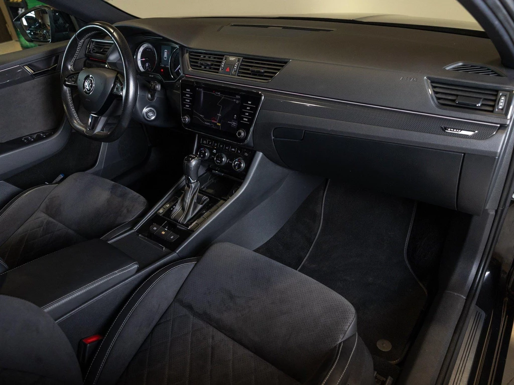 Škoda Superb – foto 8