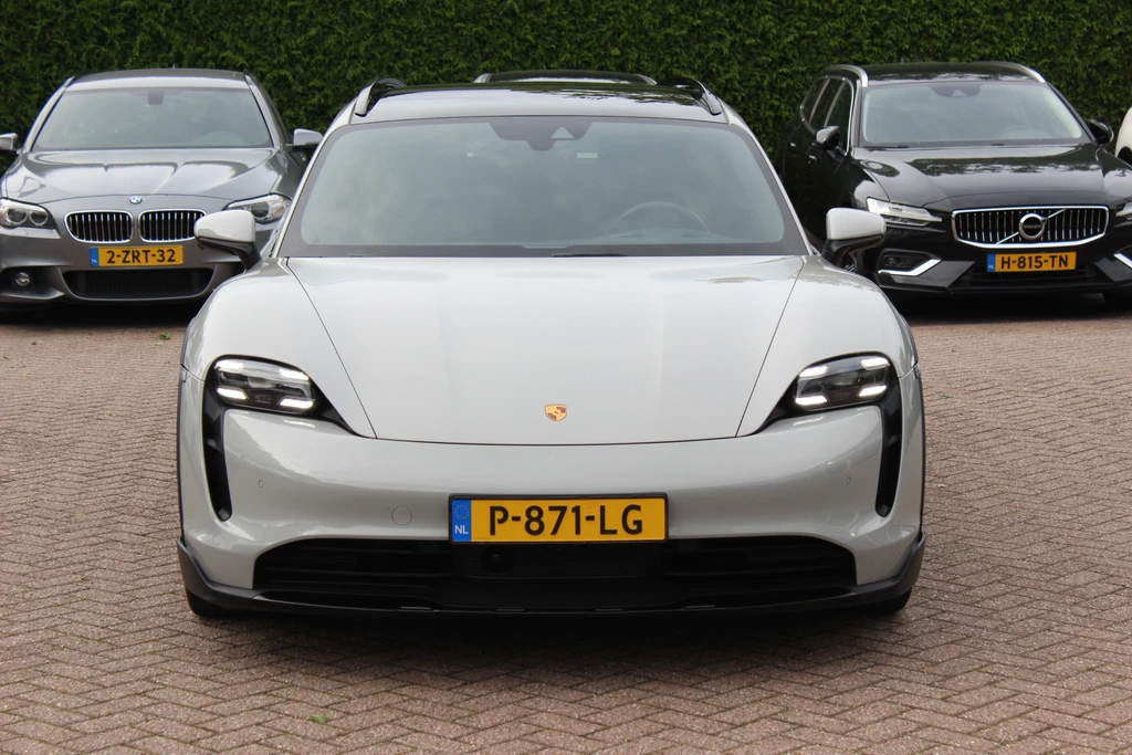 Porsche Taycan – foto 8