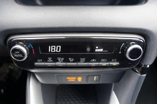Toyota Yaris – thumbnail 20