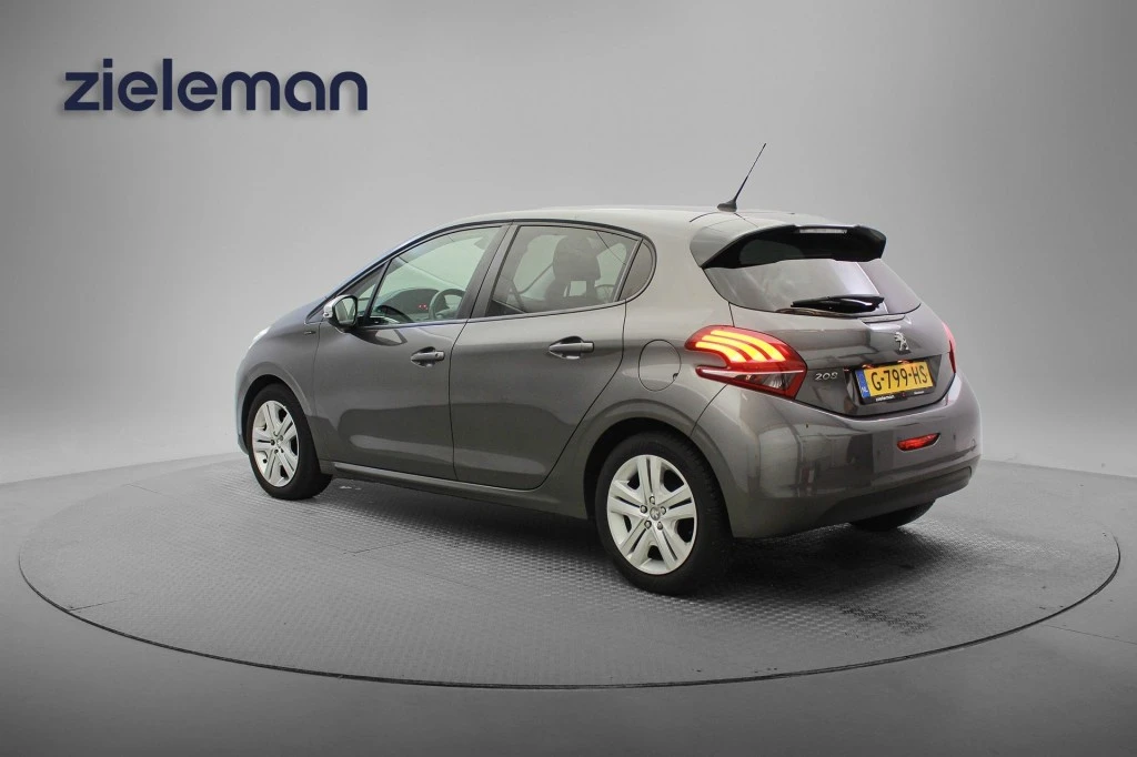 Peugeot 208 – foto 3