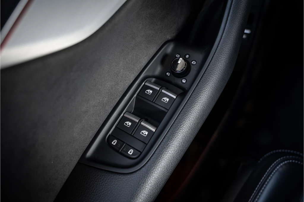 Audi SQ8 – foto 35