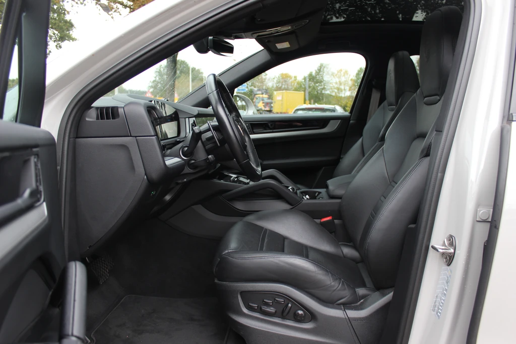 Porsche Cayenne – foto 12