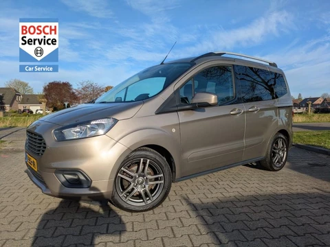 Ford Tourneo Courier 1.0 TITANIUM I Bezine I BTW I Nieuw distributie I Airco I Cruise I Carplay I Trekhaak