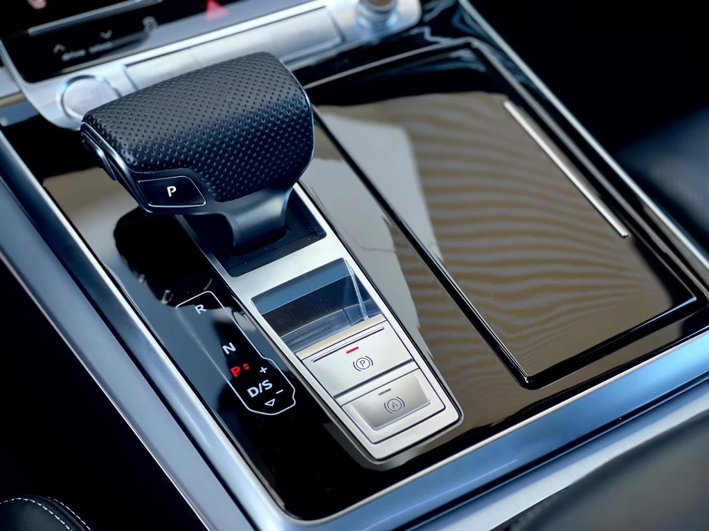 Audi Q8 – foto 15