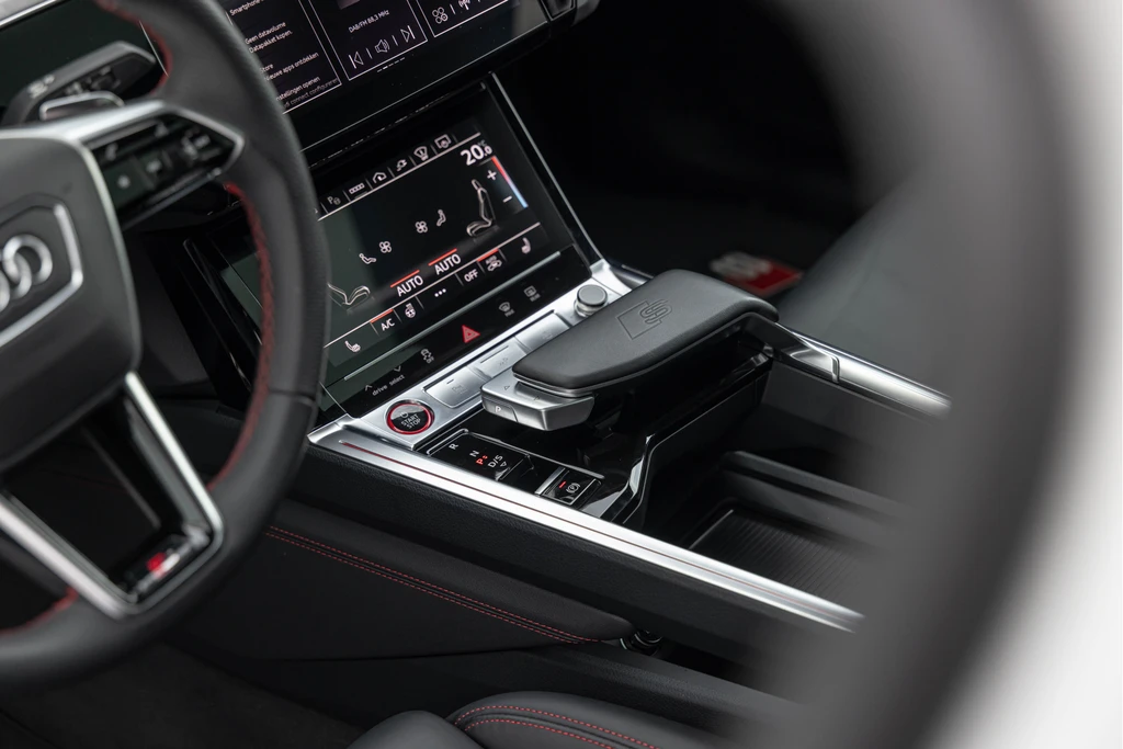 Audi Q8 Sportback e-tron – foto 24