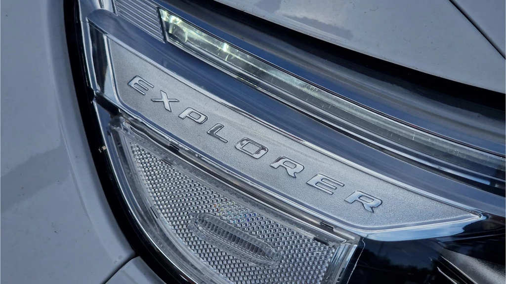 Ford Explorer – foto 33