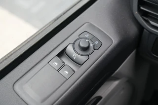 Ford Transit Custom – thumbnail 16