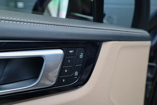 Porsche Cayenne – thumbnail 33