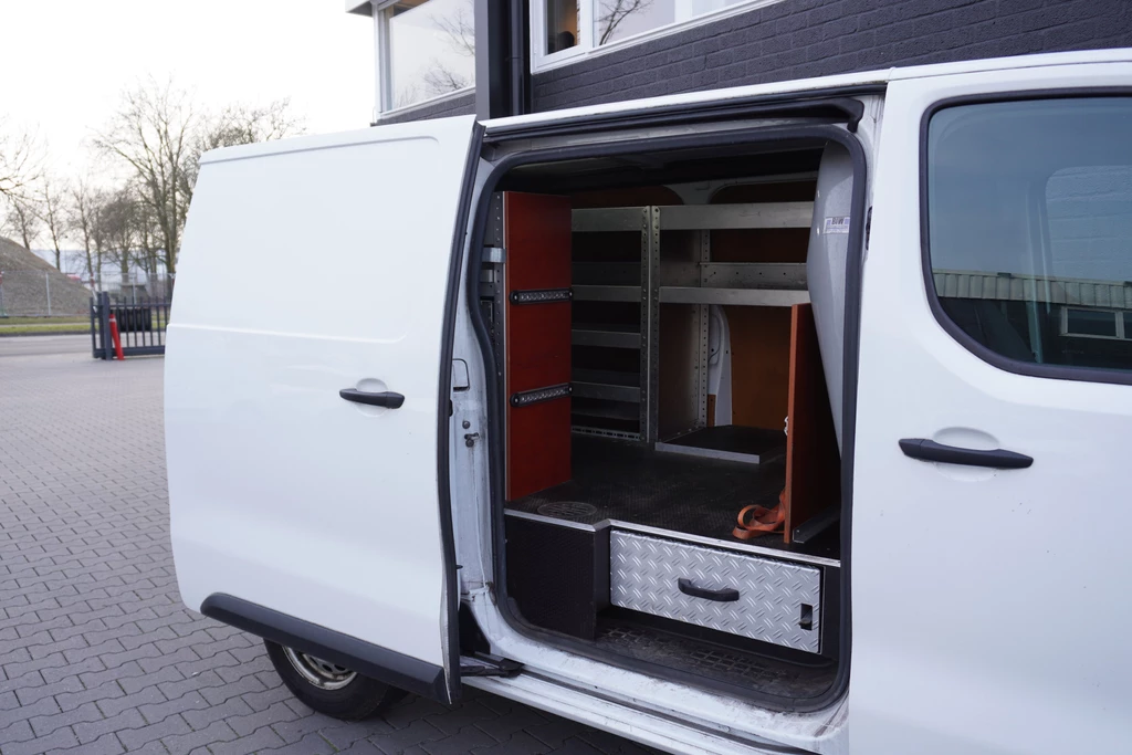 Opel Vivaro – foto 9