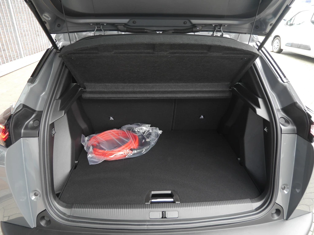 Peugeot e-2008 – foto 11