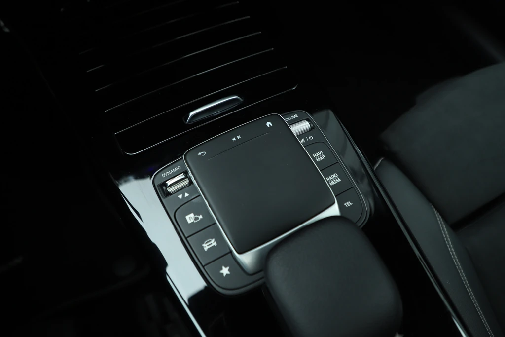 Mercedes-Benz CLA – foto 30