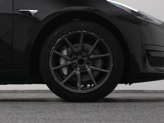 Tesla Model 3 – thumbnail 43