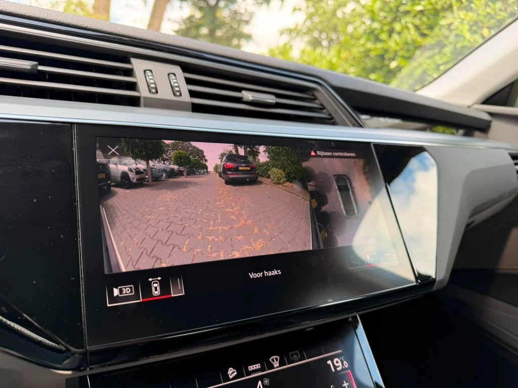 Audi e-tron – foto 11