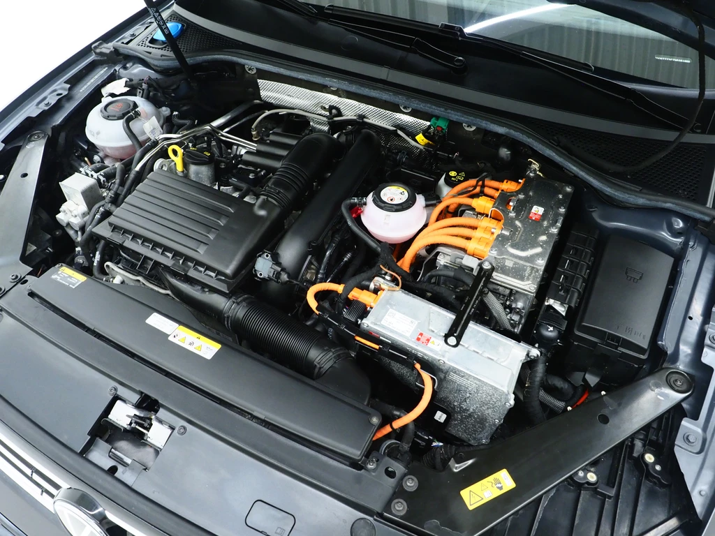 Volkswagen Passat – foto 12