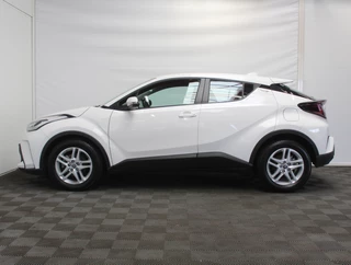Toyota C-HR – thumbnail 2