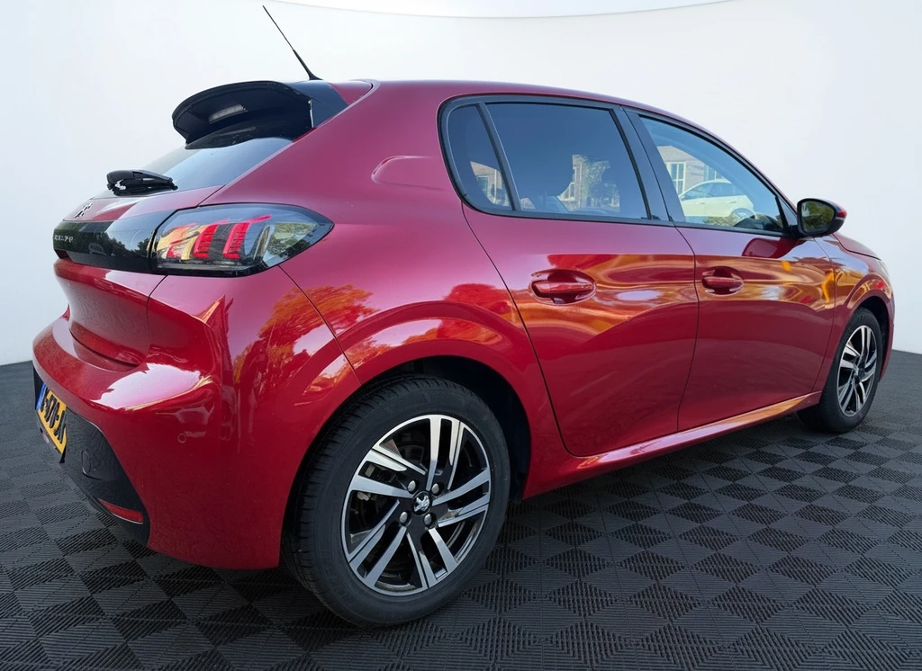 Peugeot 208 – foto 7