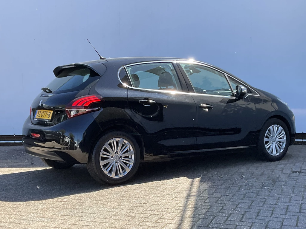 Peugeot 208 – foto 6