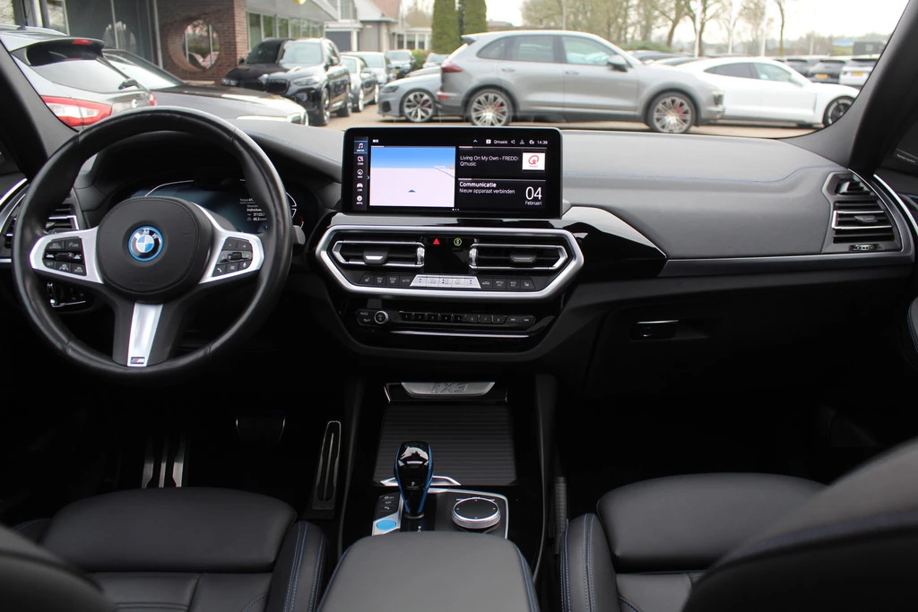 BMW iX3 – foto 4
