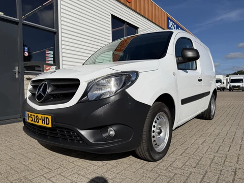 Mercedes-Benz Citan 108 CDI BlueEFFICIENCY / euro 6 / bpm vrij / vaste prijs rijklaar € 5.950 ex btw / lease vanaf € 111 / airco / radio mp3 / wordt afgeleverd met nieuwe distributie riem !