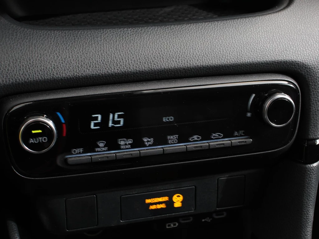 Toyota Yaris – foto 18