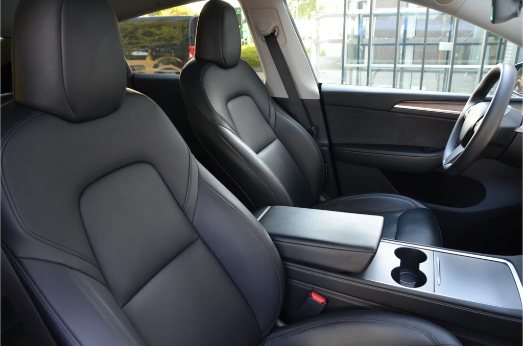 Tesla Model Y – foto 7
