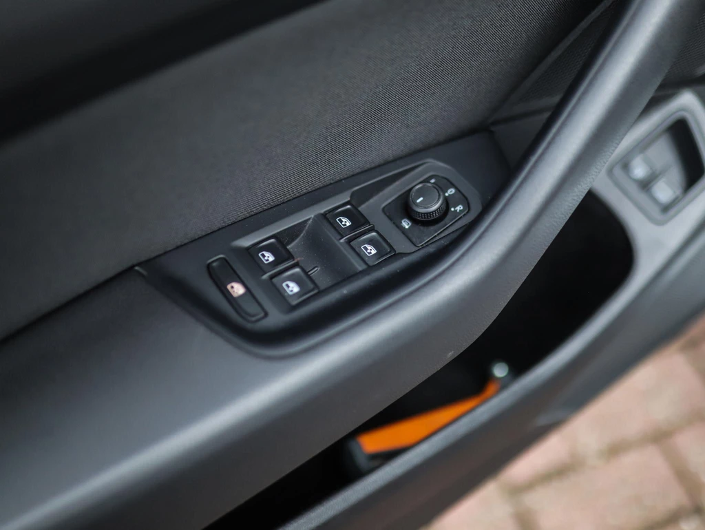 Volkswagen Passat – foto 38