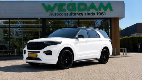 Ford Explorer 3.0 V6 EB PHEV ST-LINE / FULL WHITE EDITION / 20inch / ZWART DAK