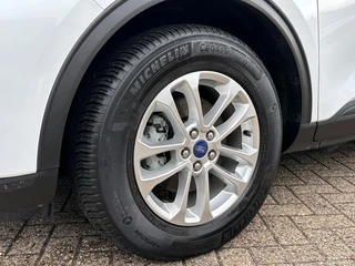 Ford Kuga – thumbnail 9