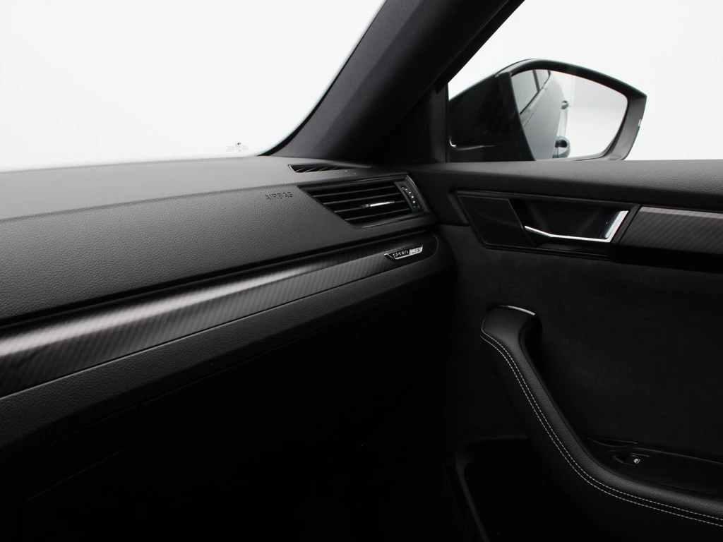 Škoda Superb – foto 34