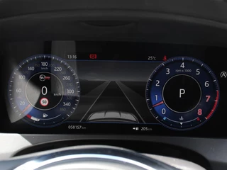 Jaguar F-PACE – thumbnail 34