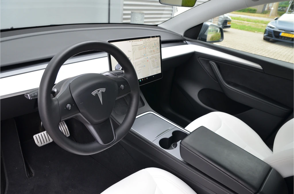 Tesla Model Y – foto 10