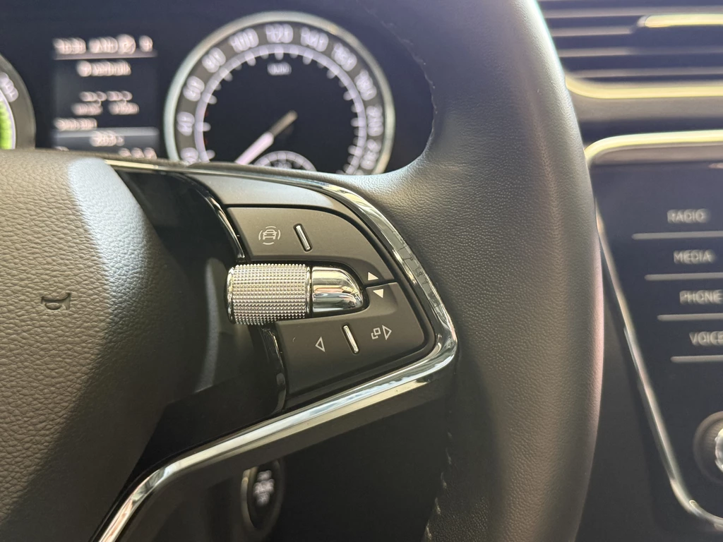 Škoda Superb – foto 18