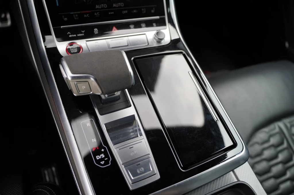 Audi RSQ8 – foto 42