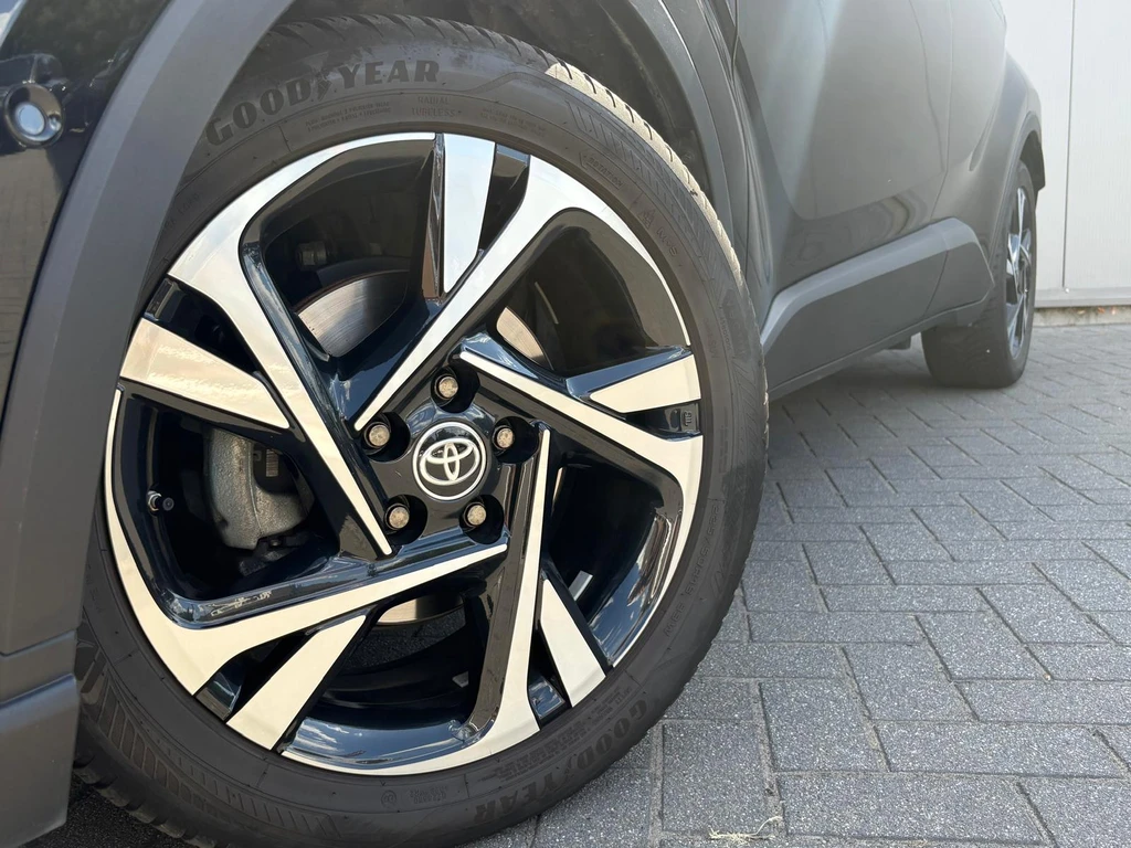 Toyota C-HR – foto 26