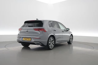 Volkswagen Golf – thumbnail 3