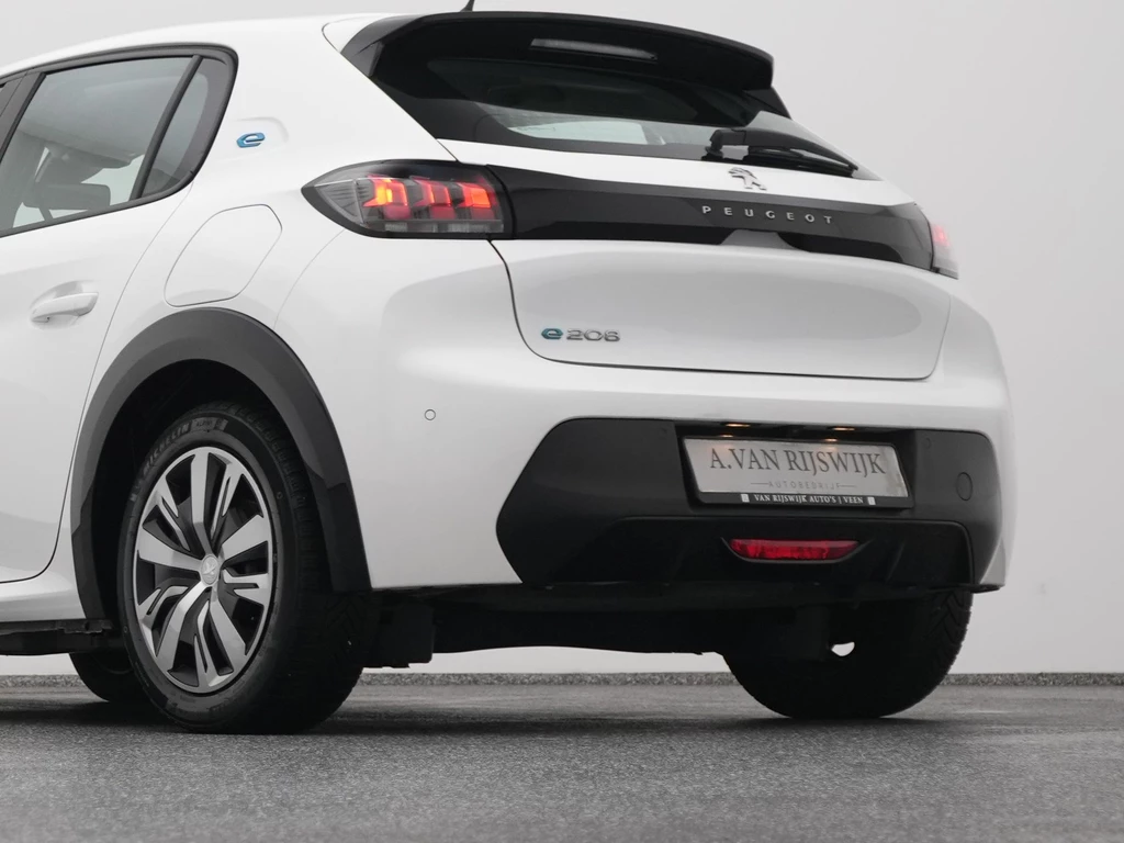 Peugeot e-208 – foto 7