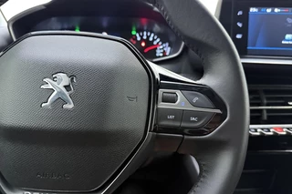 Peugeot 208 – thumbnail 18