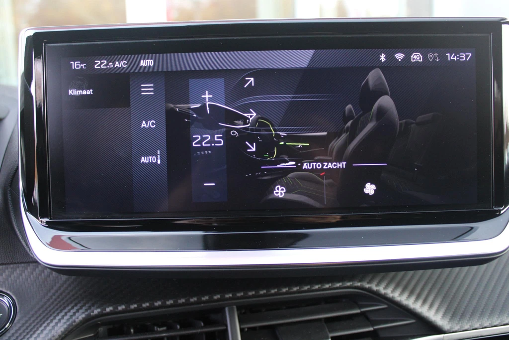 Peugeot 208 – foto 30
