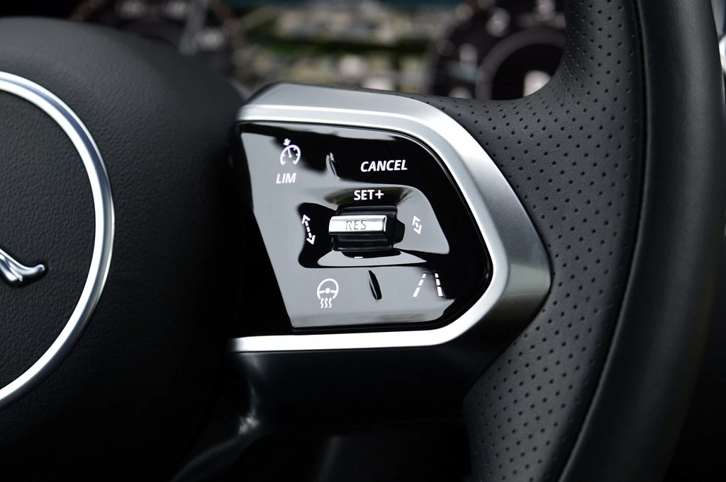 Jaguar F-PACE – foto 44