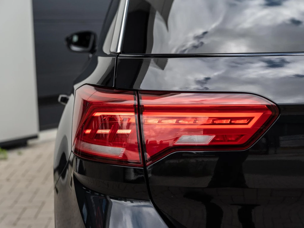 Volkswagen T-Roc – foto 18