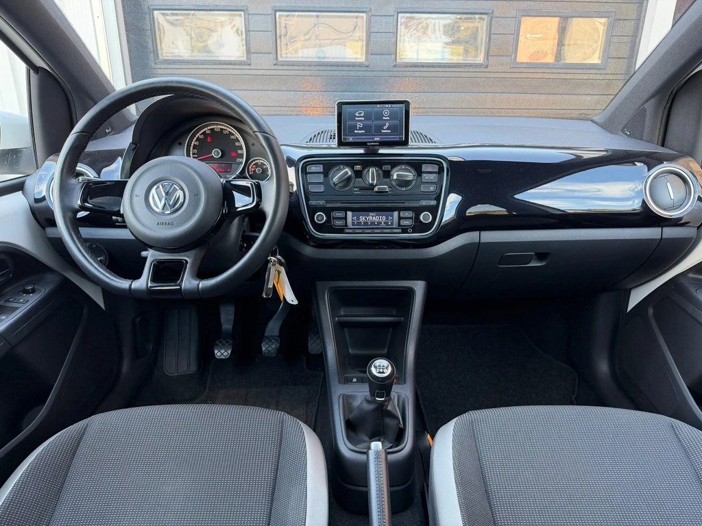 Volkswagen up! – foto 28
